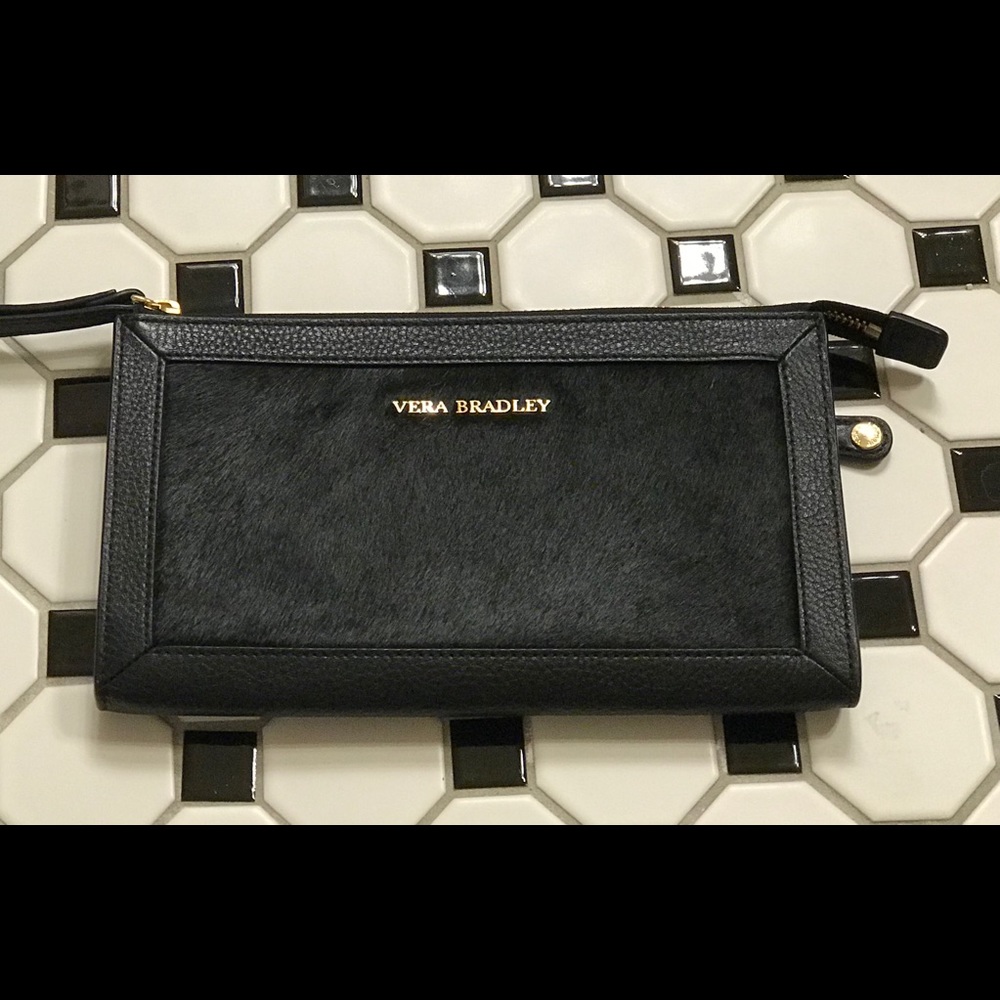 Vera Bradley calfskin wristlet - Picture 3 of 6